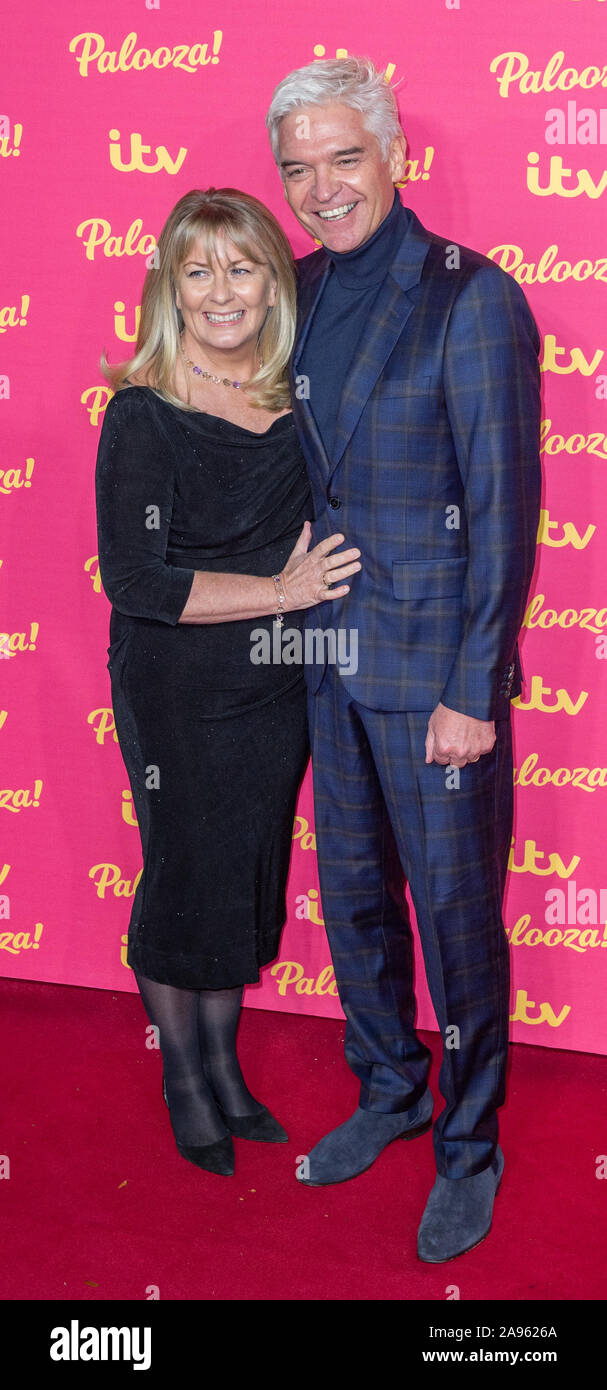 Londres, Royaume-Uni. 12 novembre 2019. Stephanie Lowe, Phillip Schofield assister à la '2019' qui s'est tenue à ITV Palooza le Royal Festival Hall. Crédit : Peter Manning/Alamy Live News Banque D'Images