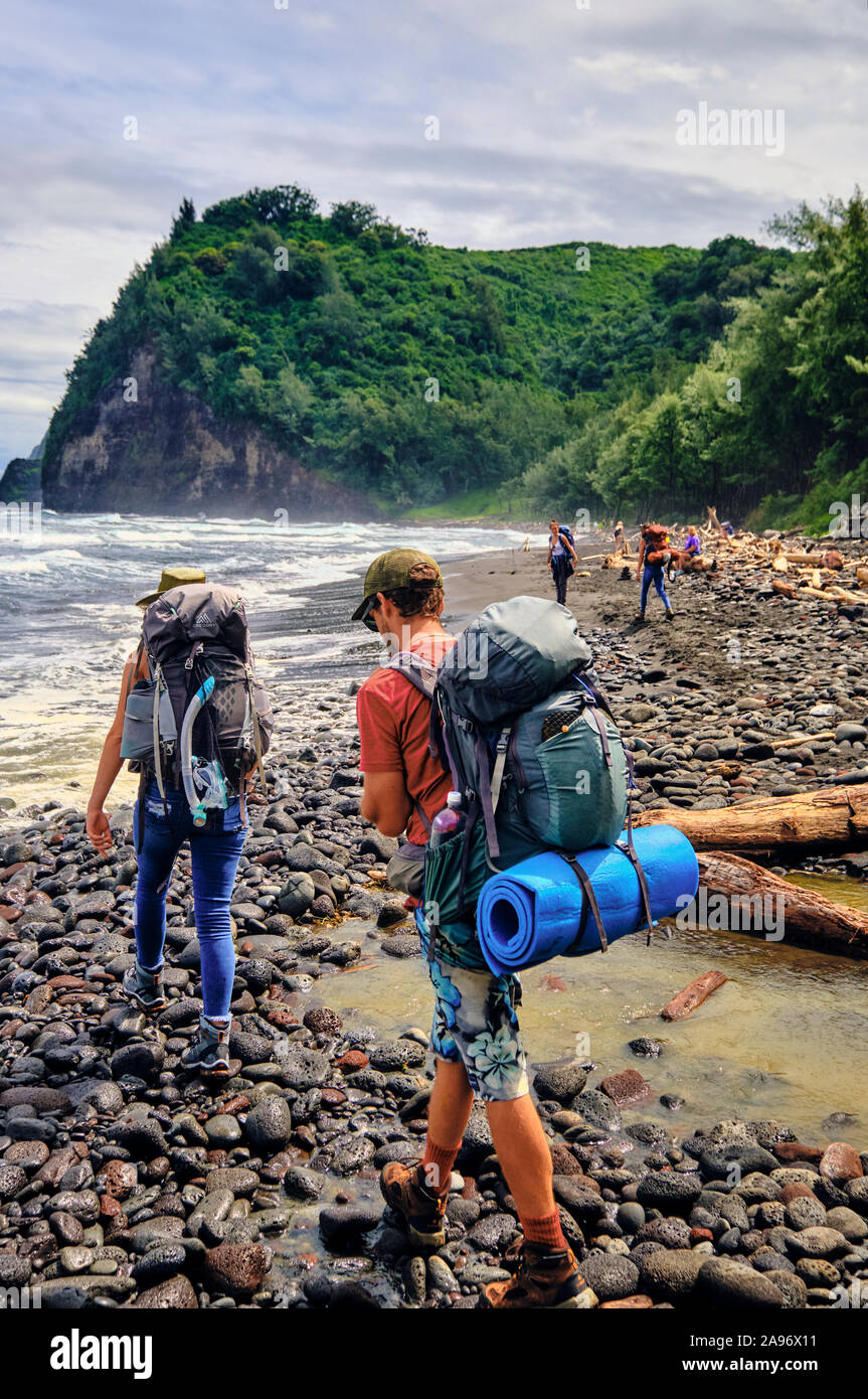 Backpackers Beach de la randonnée le long de l'océan Pacifique dans la Vallée de Pololu Banque D'Images