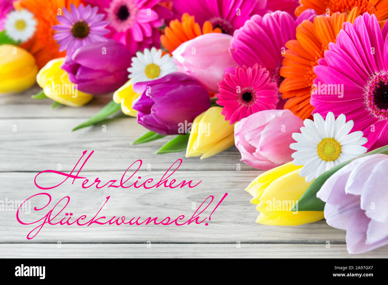 Joyeux Anniversaire Et Fleurs Allemand Photo Stock Alamy Joyeux Anniversaire Et Fleurs Allemand Photo Stock Alamy