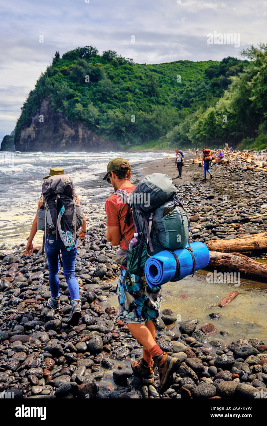 Backpackers Beach de la randonnée le long de l'océan Pacifique dans la Vallée de Pololu Banque D'Images