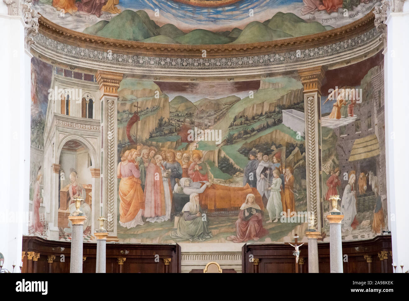 Le Storie della Vergine (scènes de la vie de la Vierge Marie) cycle de fresques de Filippo Lippi du XV siècle à abside romane de Cattedrale d Banque D'Images