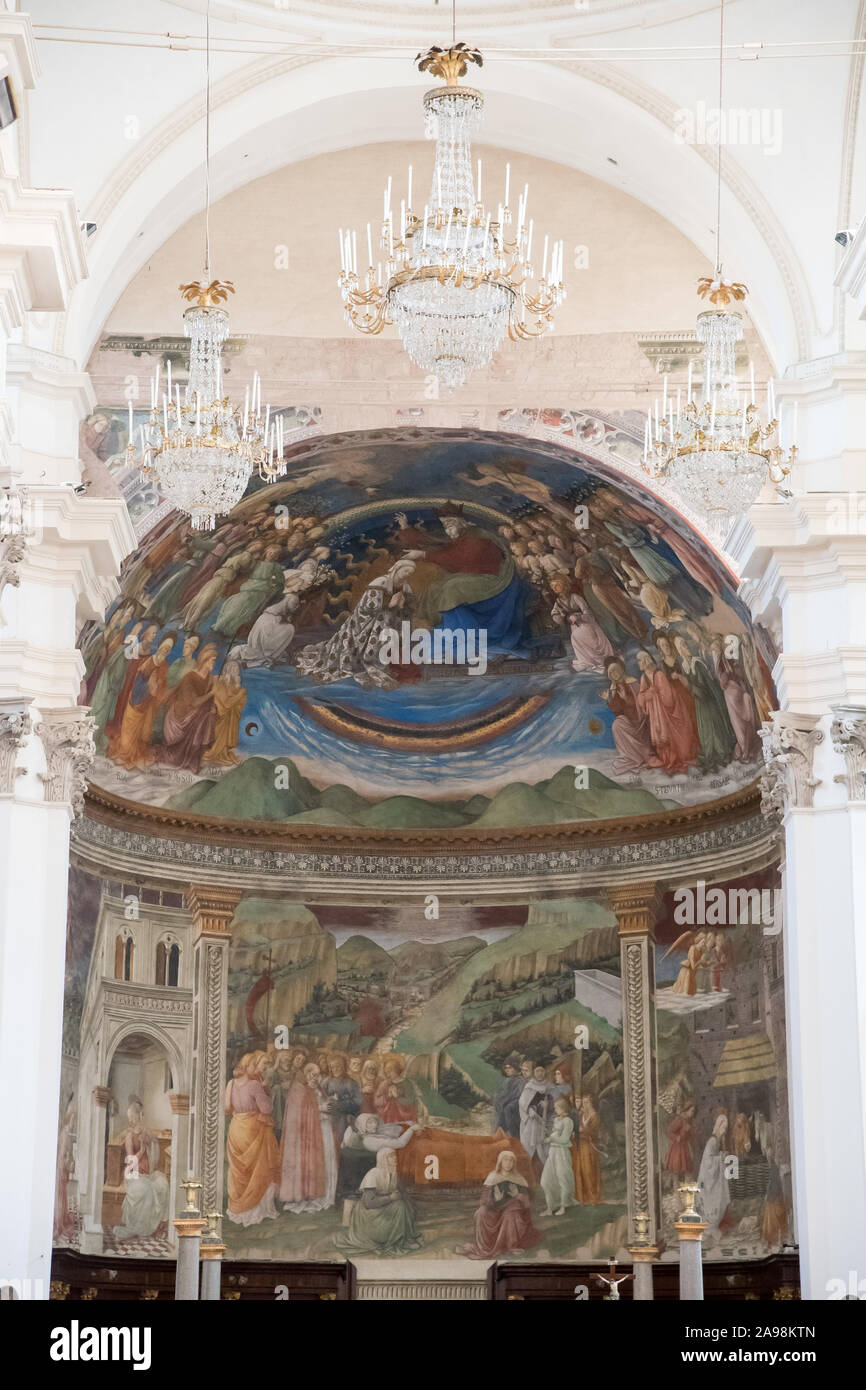 Le Storie della Vergine (scènes de la vie de la Vierge Marie) cycle de fresques de Filippo Lippi du XV siècle à abside romane de Cattedrale d Banque D'Images