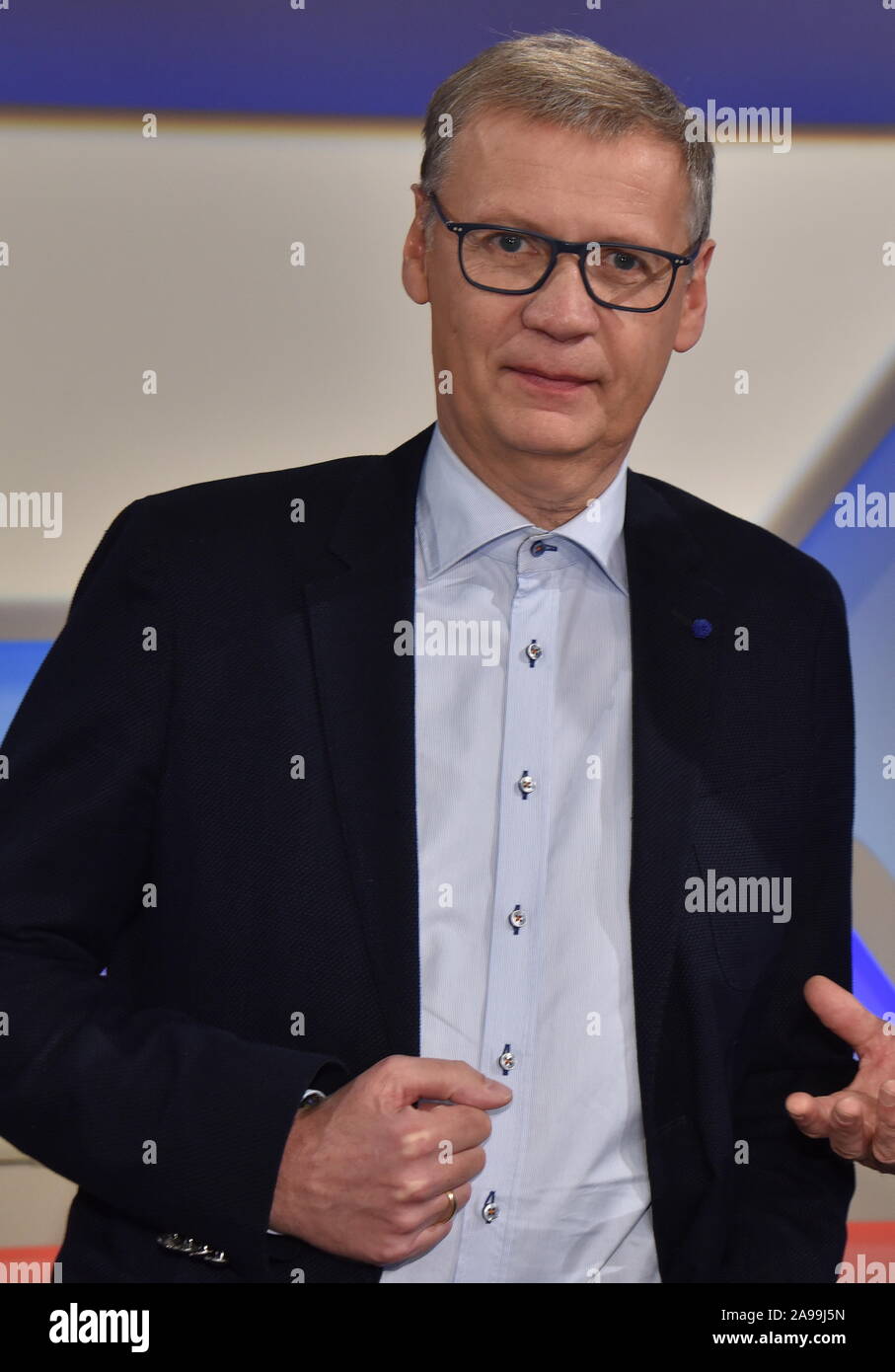 Cologne, Allemagne. 13 Nov, 2019. Le présentateur Günther Jauch est l'invité de l'ARD talk show ' Maischberger . La semaine : Horst Galuschka de crédit '/dpa/Horst Galuschka dpa/Alamy Live News Banque D'Images