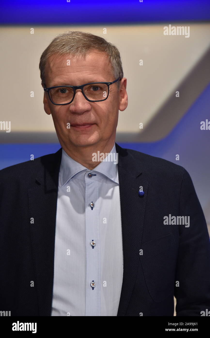 Cologne, Allemagne. 13 Nov, 2019. Le présentateur Günther Jauch est l'invité de l'ARD talk show ' Maischberger . La semaine : Horst Galuschka de crédit '/dpa/Horst Galuschka dpa/Alamy Live News Banque D'Images