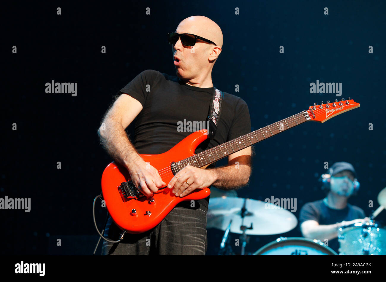 Joe Satriani joue Colston Hall à Bristol dans le cadre de sa tournée mondiale. 18 septembre 2010. Banque D'Images