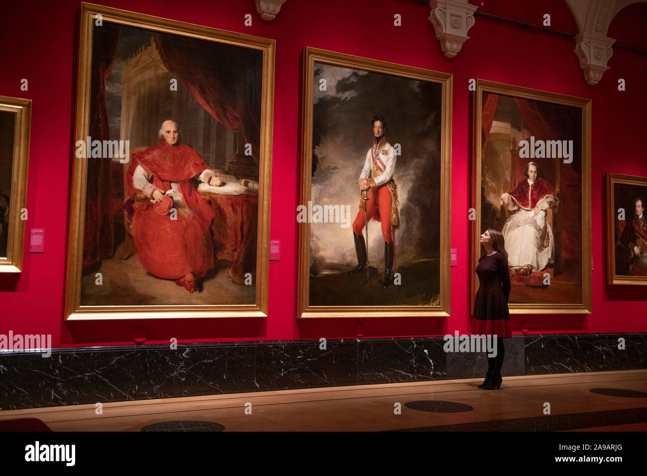 Le Queen's Gallery, Buckingham Palace, London, UK. 14 novembre 2019. George IV : Art et Spectacle, présentant son aperçu de l'exposition Une collection d'art, dont une grande partie reste dans la Collection Royale. L'exposition est présentée du 15 novembre 2019 - 3 mai 2020. Image : Portraits de sir Thomas Lawrence de la Waterloo Chamber, château de Windsor. (L à r) : Ercole Consalvi, Cardinal ; Charles, Archiduc d'Autriche ; le Pape Pie VII. Credit : Malcolm Park/Alamy Live News. Banque D'Images