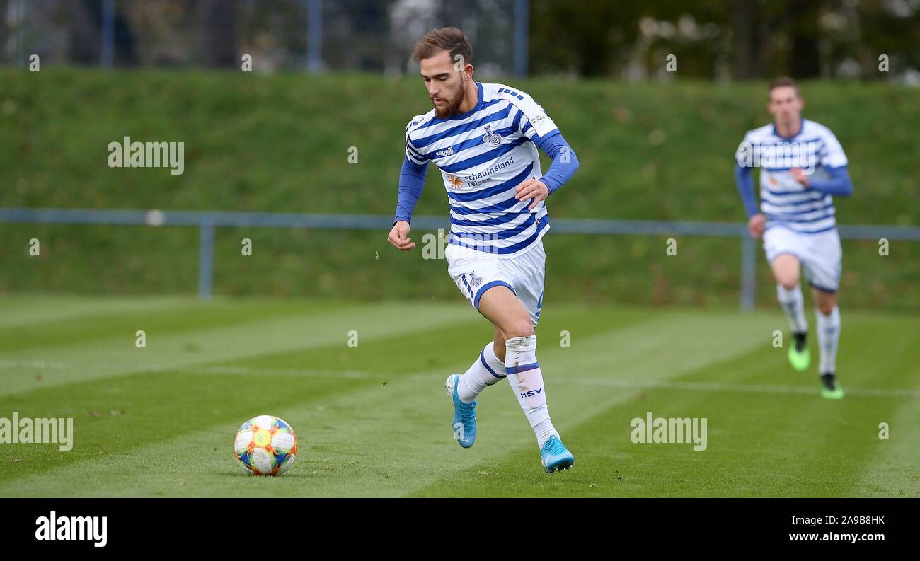 Duisburg, Allemagne. 14Th Nov, 2019. firo : 14.11.2019 Football, 3e ligue, la saison 2019/2020 MSV Duisburg - De Graafschap Doetinchem, Ahmet Engin TEST (#  9) MSV Duisburg, simple action, l'utilisation dans le monde entier | Credit : dpa/Alamy Live News Banque D'Images