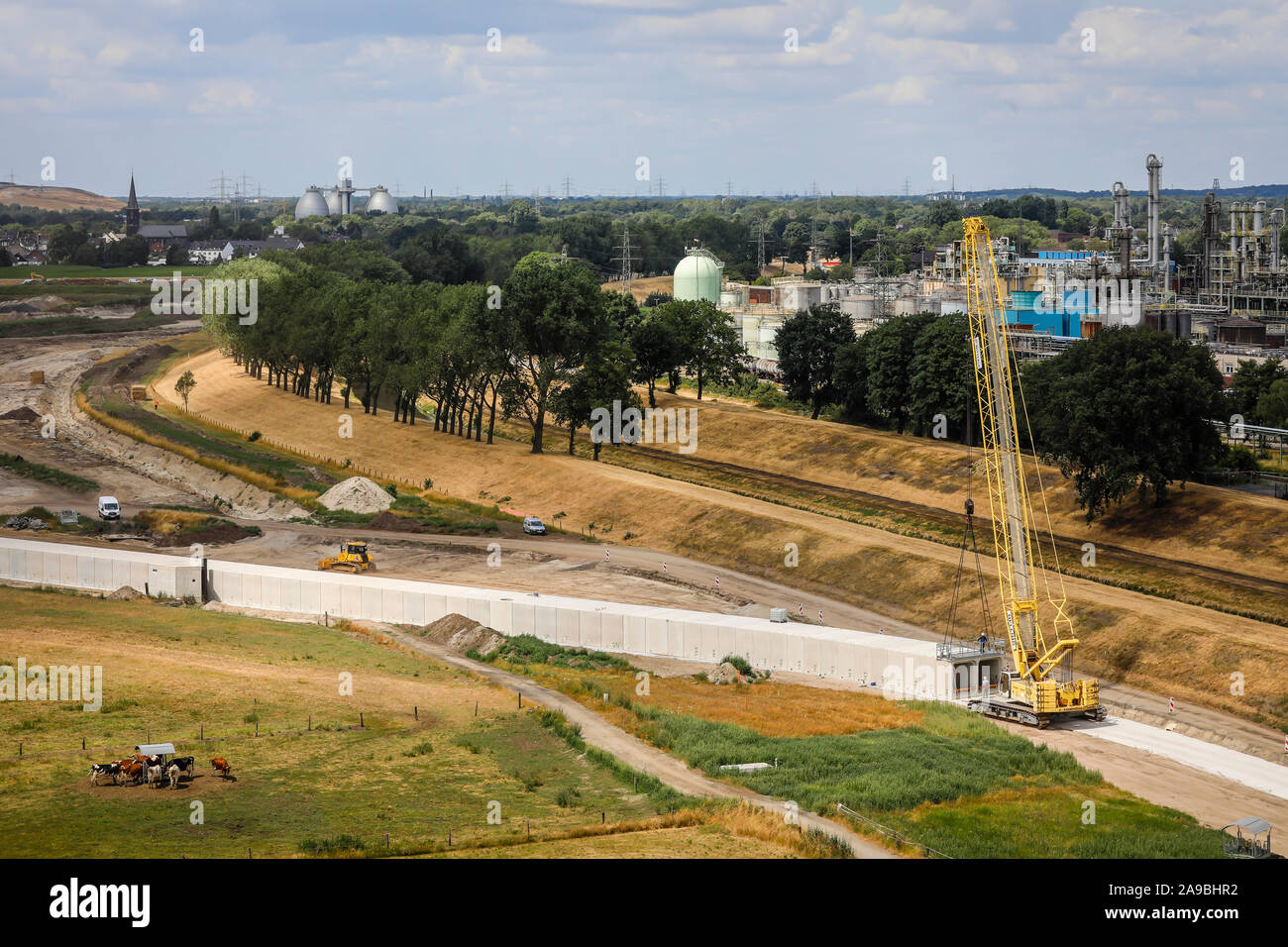 09.07.2019, Oberhausen, Rhénanie du Nord-Westphalie, Allemagne - conversion Emscher, nouvelle construction de l'égout Emscher AKE, ici dans l'Holtener Feld fra Banque D'Images