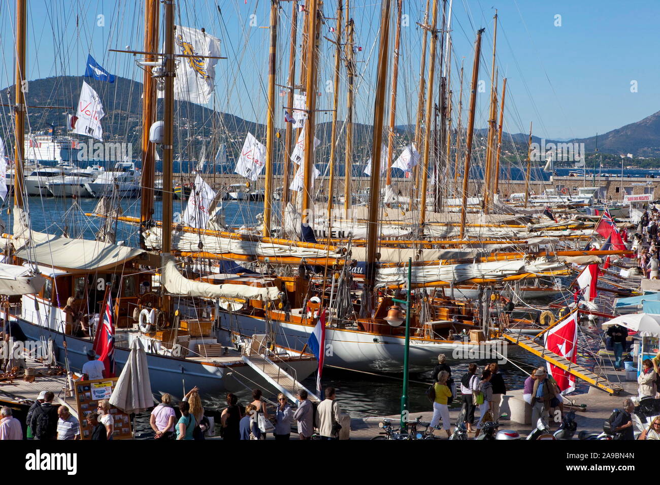 VOILES DE ST TROPEZ, FRANCE Banque D'Images