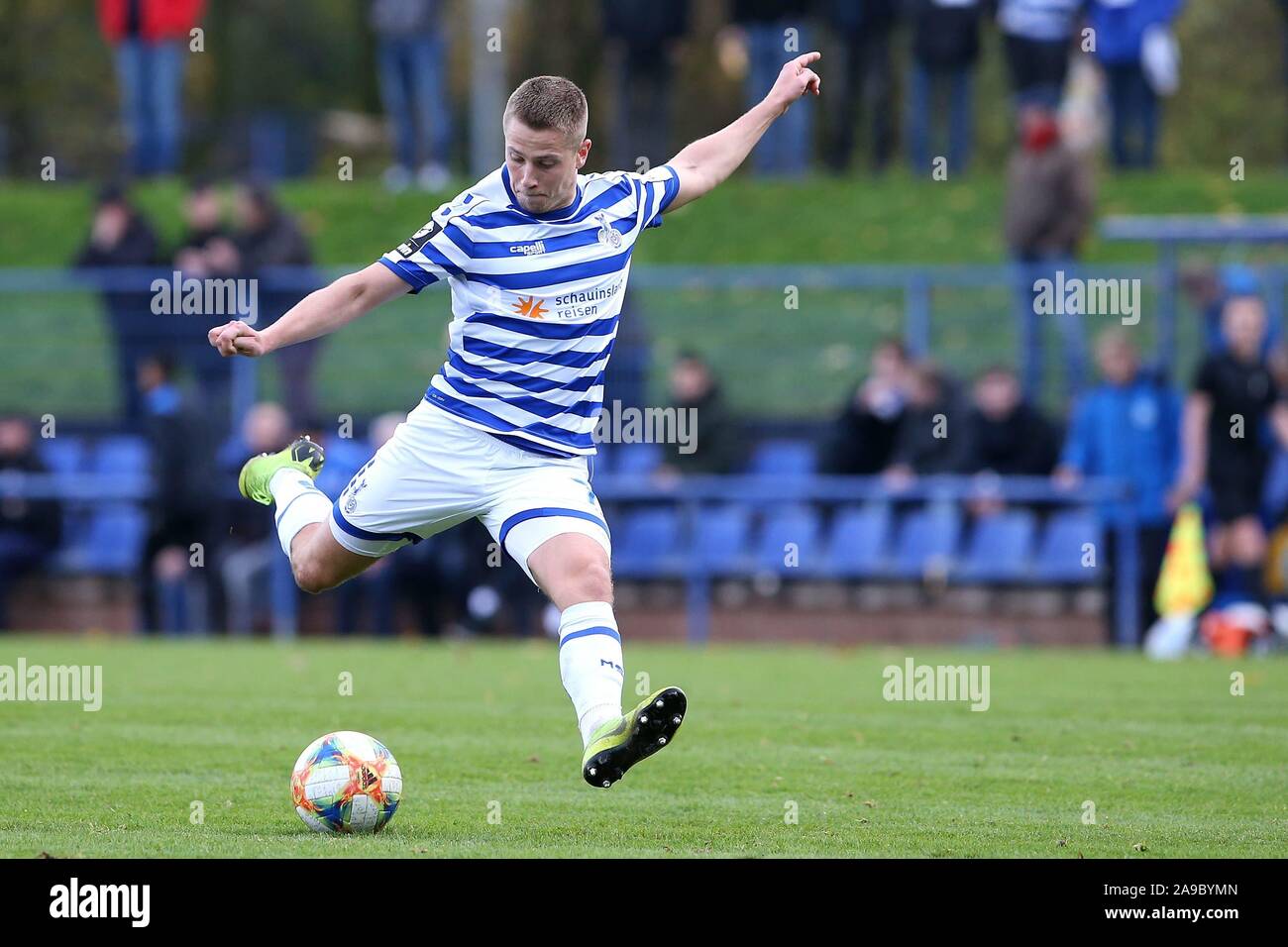 Duisburg, Allemagne. 14Th Nov, 2019. firo : Football, 14.11.2019 3. Saison 2019/2020 ligue, MSV Duisburg - De Graafschap Doetinchem, TEST Lukas Scepanik (#  7) MSV Duisburg, simple action shot but | Conditions de crédit dans le monde entier : dpa/Alamy Live News Banque D'Images