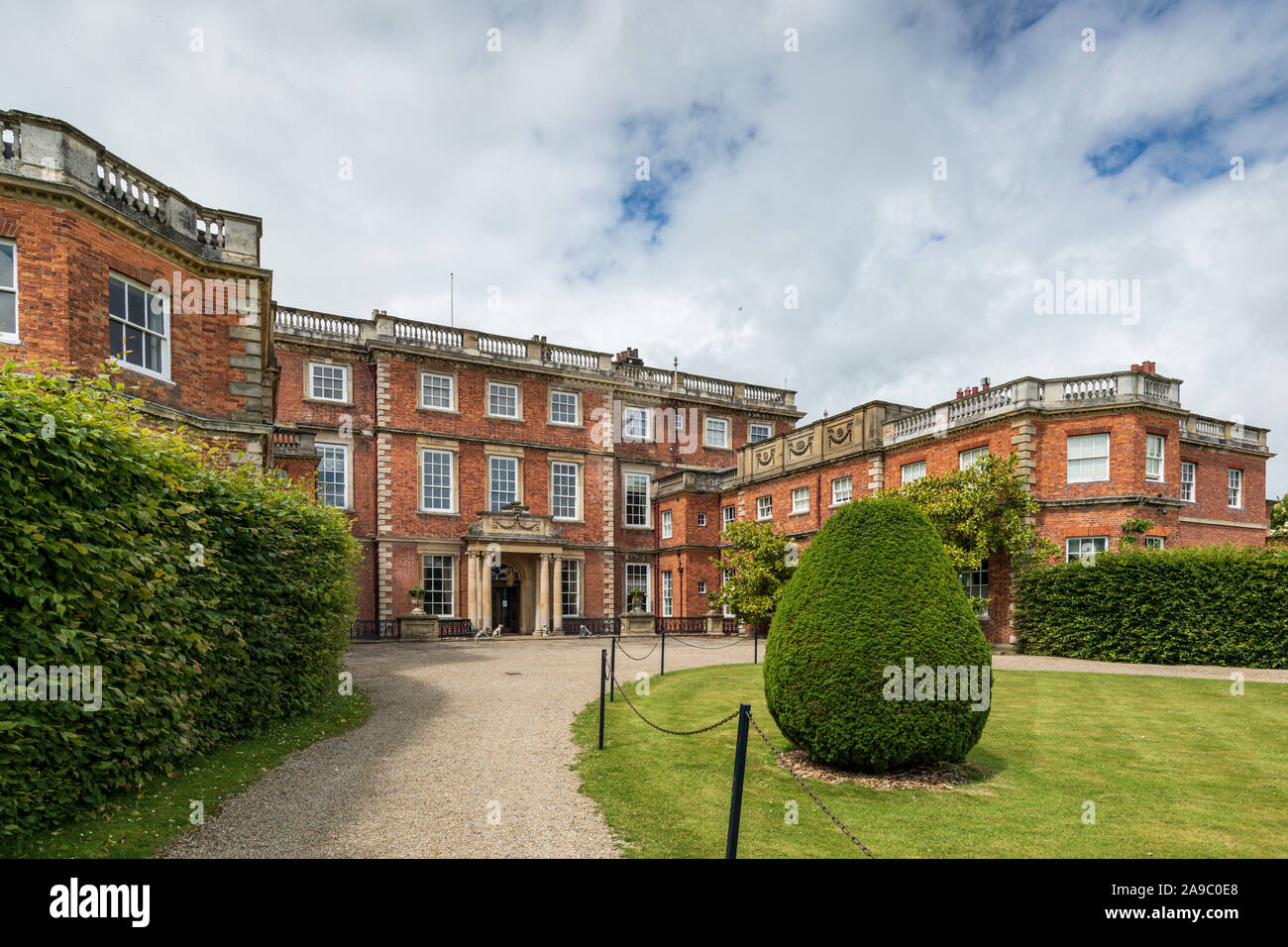 Newby Hall est une maison de campagne du xviiie siècle, situé à côté de la Rivière Ure à Skelton-sur-Ure, près de Ripon dans le North Yorkshire, en Angleterre. Banque D'Images