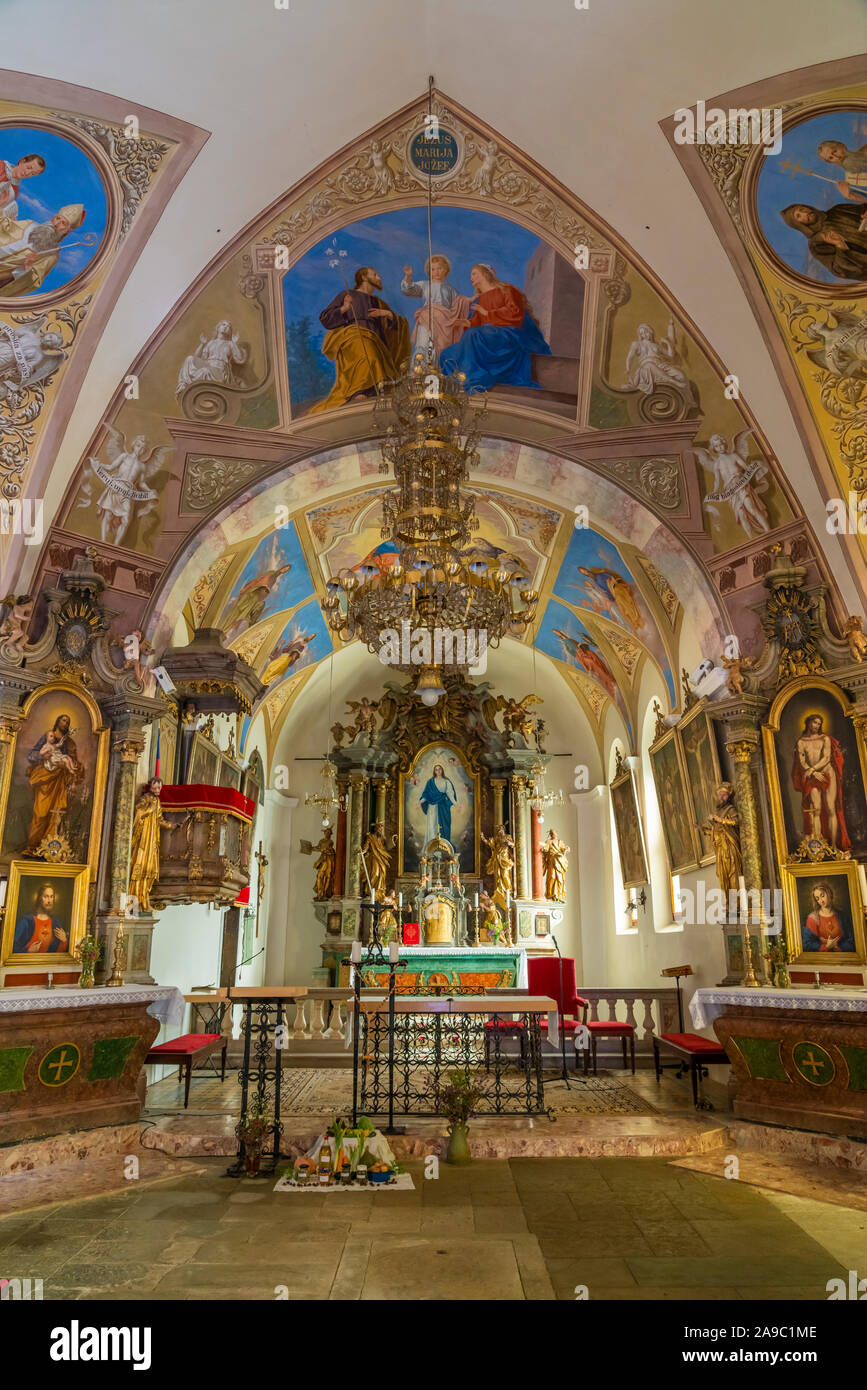 Intérieur de l'église paroissiale de Saint Léonard Kropa, la Slovénie, l'Europe. Banque D'Images