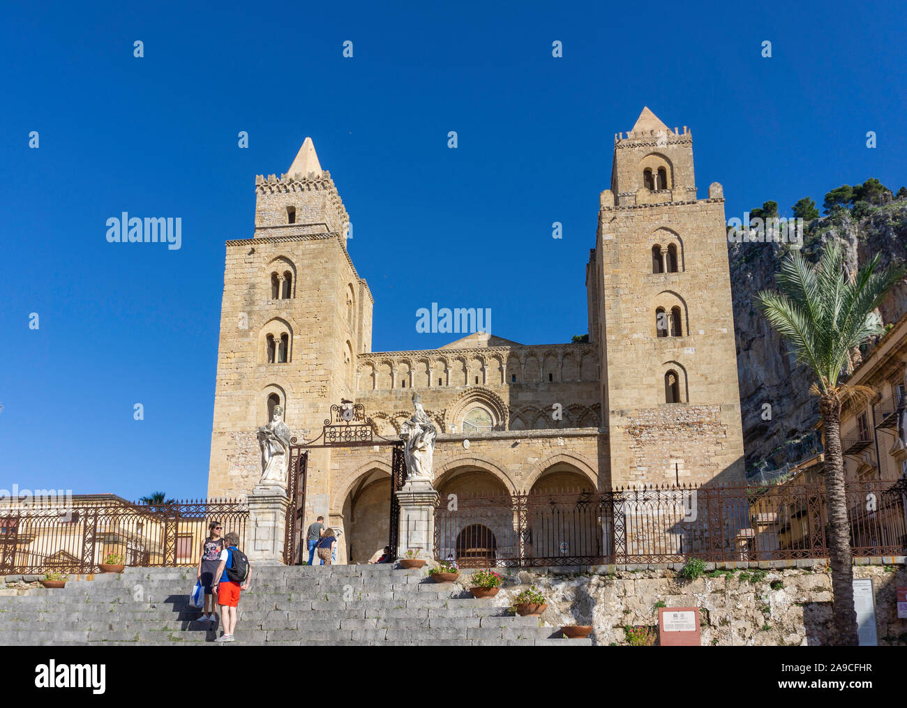 La Cathédrale de Cefalù, Sicile, une église catholique romaine datant de 1131.Il est un des neuf structures incluses dans le patrimoine mondial de l'UNESCO Banque D'Images