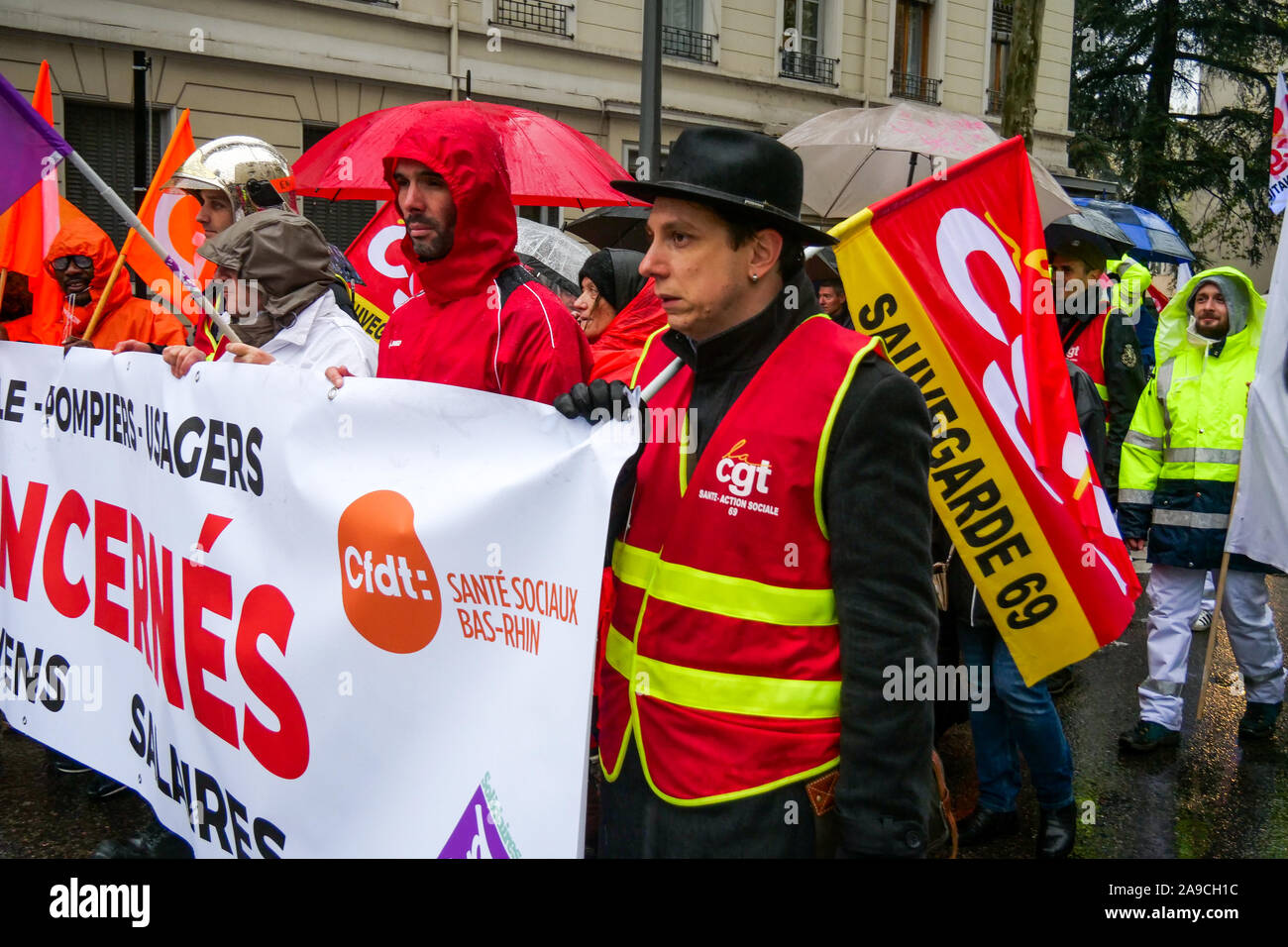 La grève des professionnels de la Santé et des pompiers de défendre Mars hôpital public et service public, Lyon, France Banque D'Images