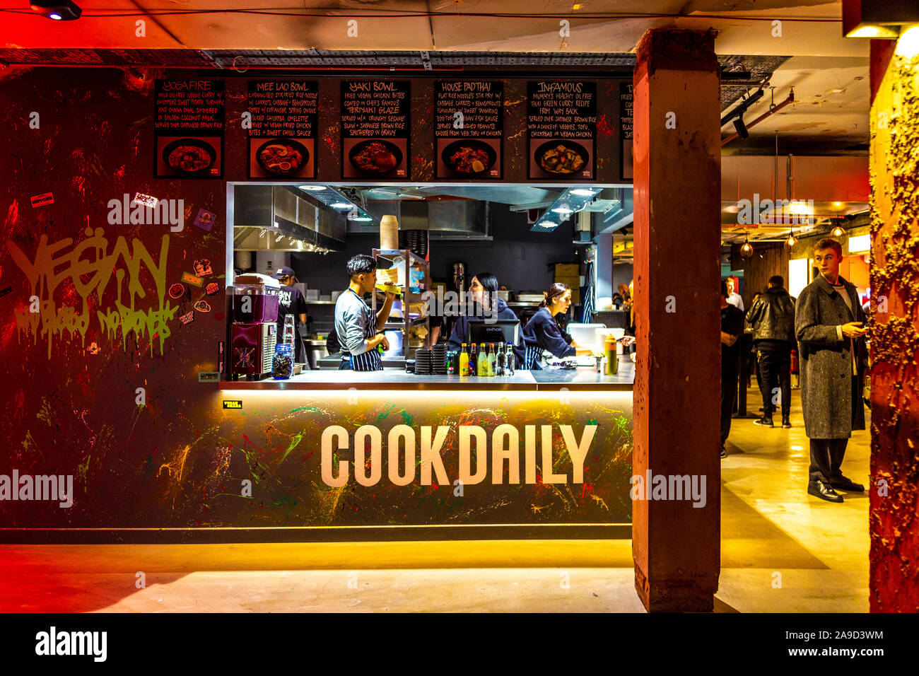 15 novembre 2019 - ouverture du Market Hall West End, Londres, Royaume-Uni, cuisine quotidienne Cookvegan Banque D'Images