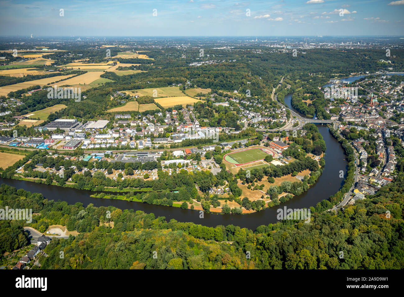 La vallée de la Ruhr près de Essen-Werden an der Ruhr, Essen, Ruhr, Rhénanie du Nord-Westphalie, Allemagne Banque D'Images