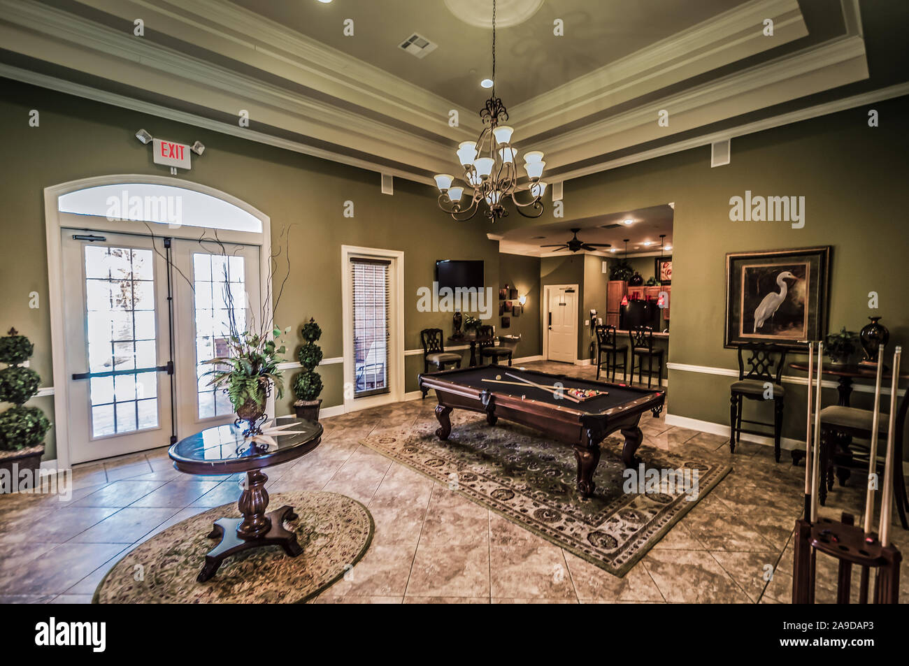 Une table de billard et un bar de petit-déjeuner sont inclus dans le clubhouse, à Cypress Cove Maisons de vacances dans la région de Mobile, Alabama. Banque D'Images