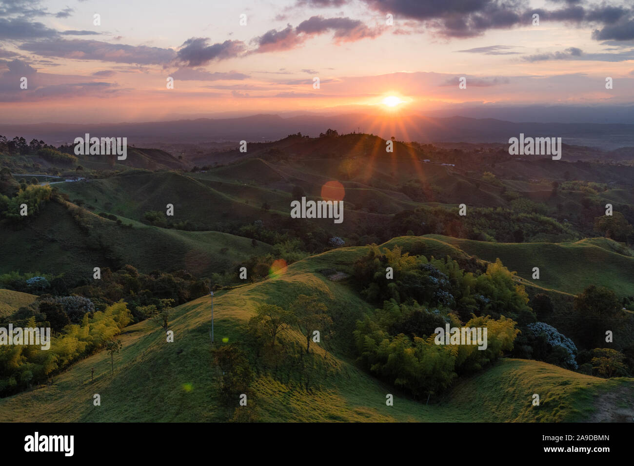 Coucher de Mirador del Quindío à Filandia, partie de la triangle du café en Colombie Banque D'Images