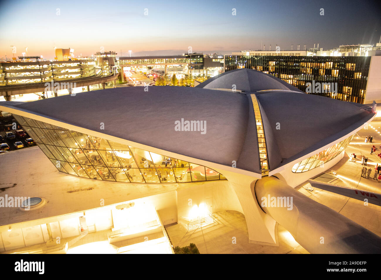 NEW YORK - 20 septembre 2019 : voir l'historique de l'hôtel et la région de TWA vu de l'aéroport Kennedy, Queens New York vu la nuit Banque D'Images