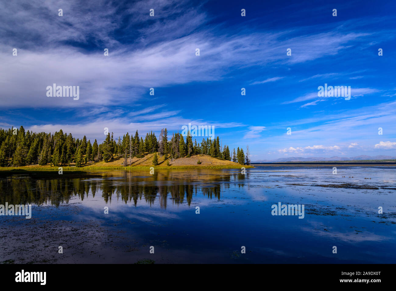 USA, Wyoming, Yellowstone National Park, Grant Village, le Lac Yellowstone, vue au camping Banque D'Images