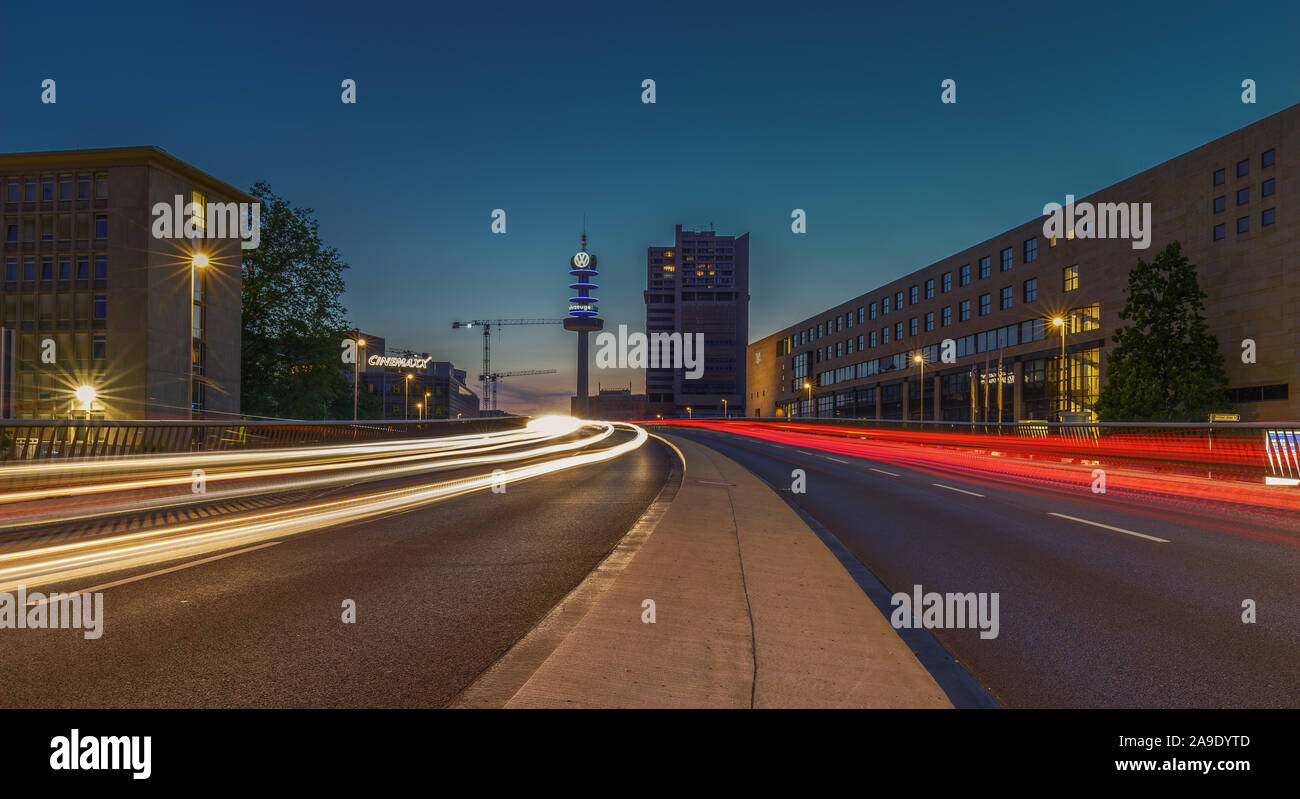 Hanovre, Hambourg avenue par l'heure bleue Banque D'Images