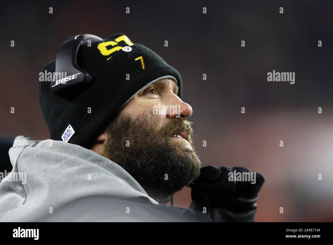 Cleveland, États-Unis. 15 Nov, 2019. Pittsburgh Steeler's Ben Roethlisberger (7) au cours d'un match contre les Cleveland Browns au stade FirstEnergy à Cleveland, Ohio le Jeudi, Novembre 14, 2019. Photo par Aaron Josefczyk/UPI UPI : Crédit/Alamy Live News Banque D'Images