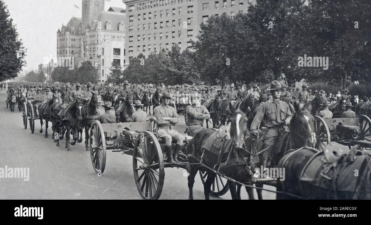 Soldats en parade prêt Liberty, Washington, D.C. ca. 1917 ou 1918 Banque D'Images