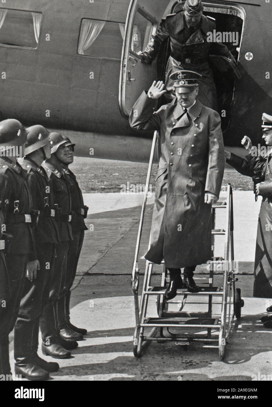 Eva Braun Collection (2) - leader nazi Adolf Hitler avec les soldats ca. fin des années 1930 ou au début des années 1940 Banque D'Images