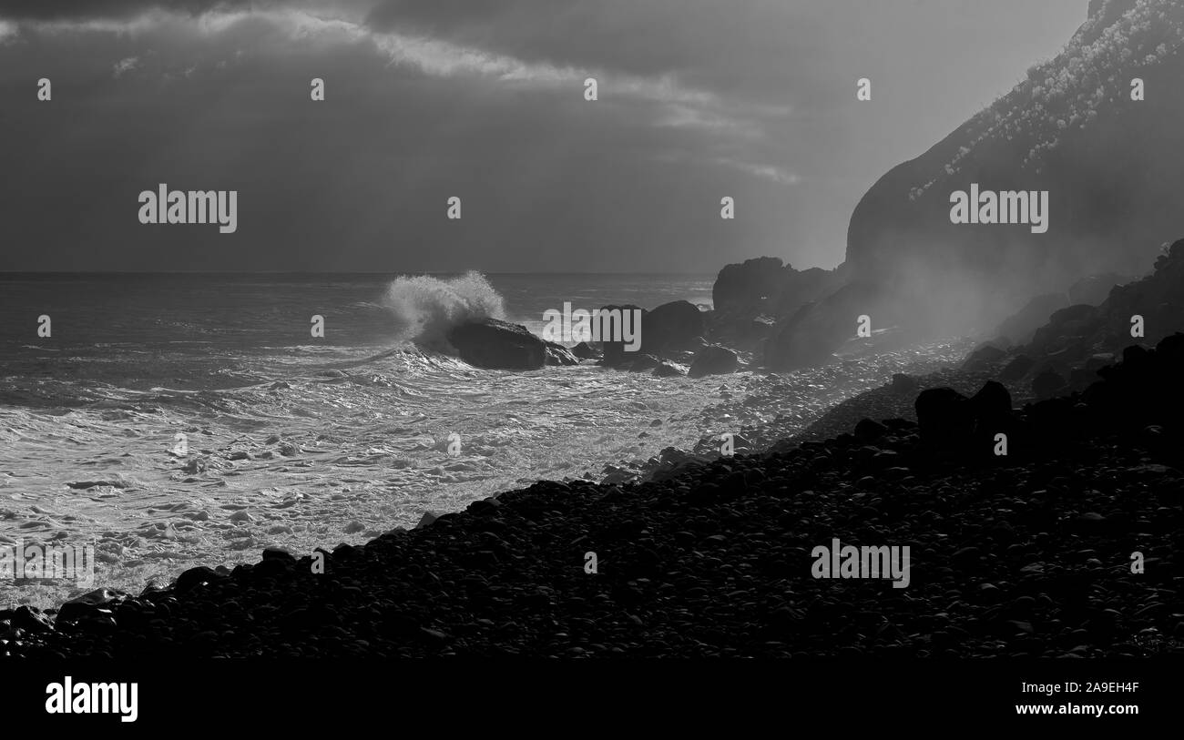 Sur une belle journée à Madère le temps change rapidement. Banque D'Images