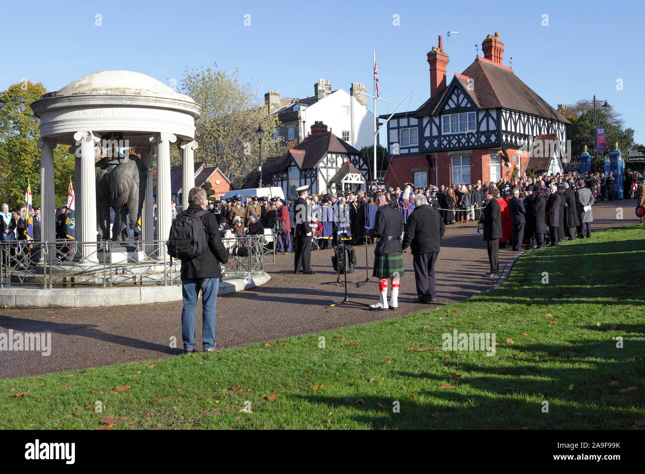 Commémorations du jour à Shrewsbury en ce beau dimanche matin de novembre. Banque D'Images