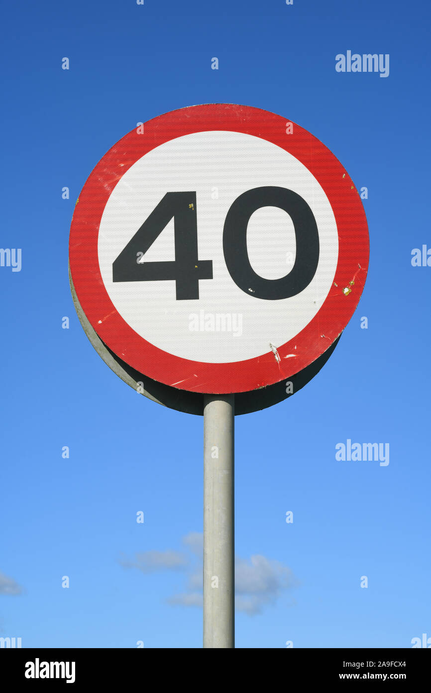 40mph avertissement de limite de vitesse routière signer Royaume-Uni Banque D'Images