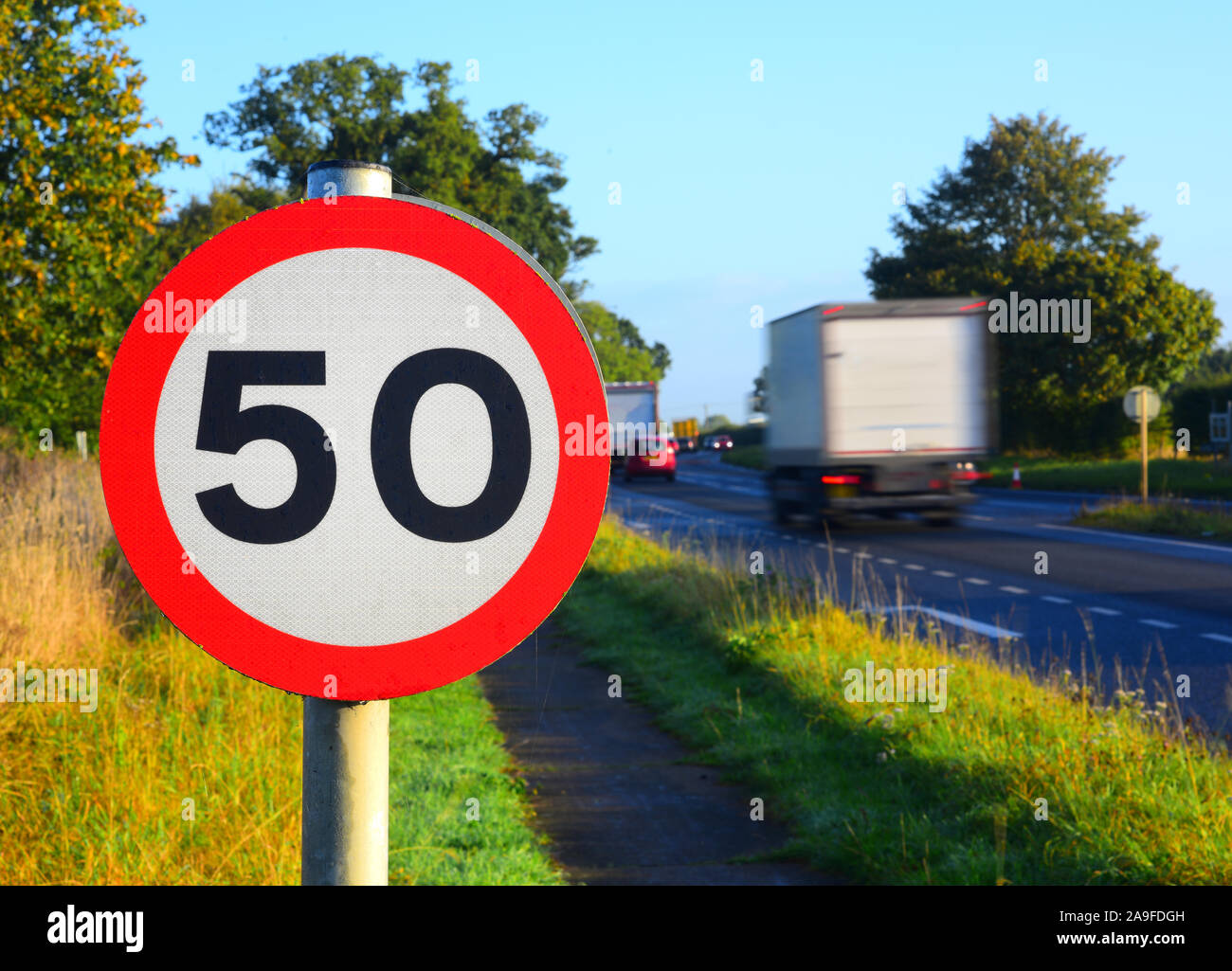 Camion passant 50mph avertissement de limite de vitesse routière sign york Royaume-Uni Banque D'Images