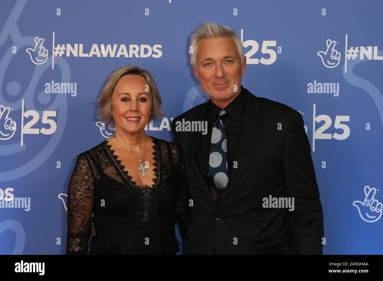 La BBC1's Loterie Nationale Awards 2019 - 25e anniversaire s'est tenue au Centre de BBC TV, Wood Lane - Arrivées en vedette : Martin Kemp, Shirlie Kemp Où : London, Royaume-Uni Quand : 15 Oct 2019 Crédit : Mario Mitsis/WENN.com Banque D'Images