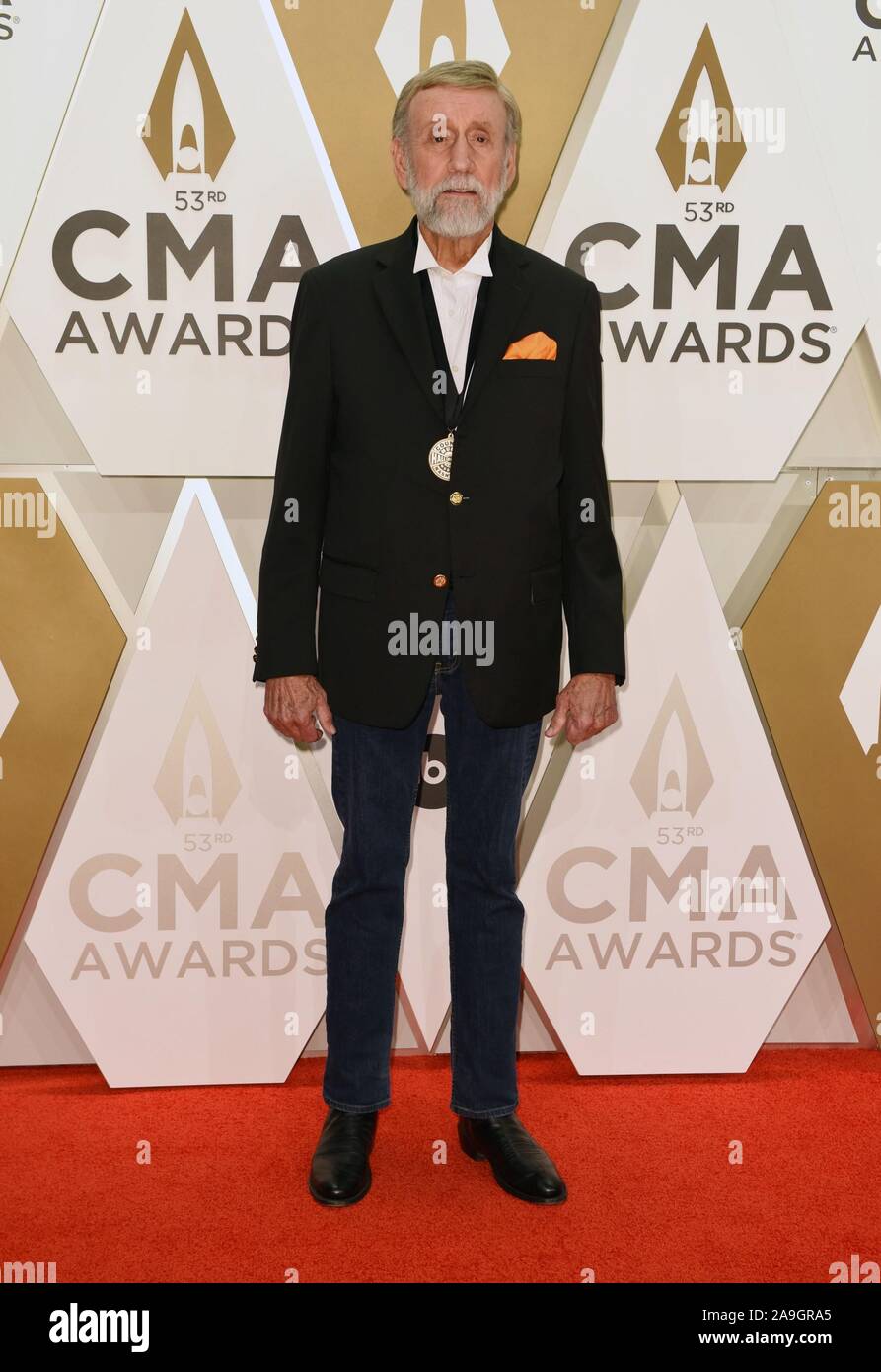 Nashville, Tennessee, USA. 13 Nov, 2019. Ray Stevens à l'arrivée pour la 53e édition de CMA Awards - Arrivals 2, Bridgestone Arena, Nashville, TN, le 13 novembre 2019. Credit : Derek Storm/Everett Collection/Alamy Live News Banque D'Images