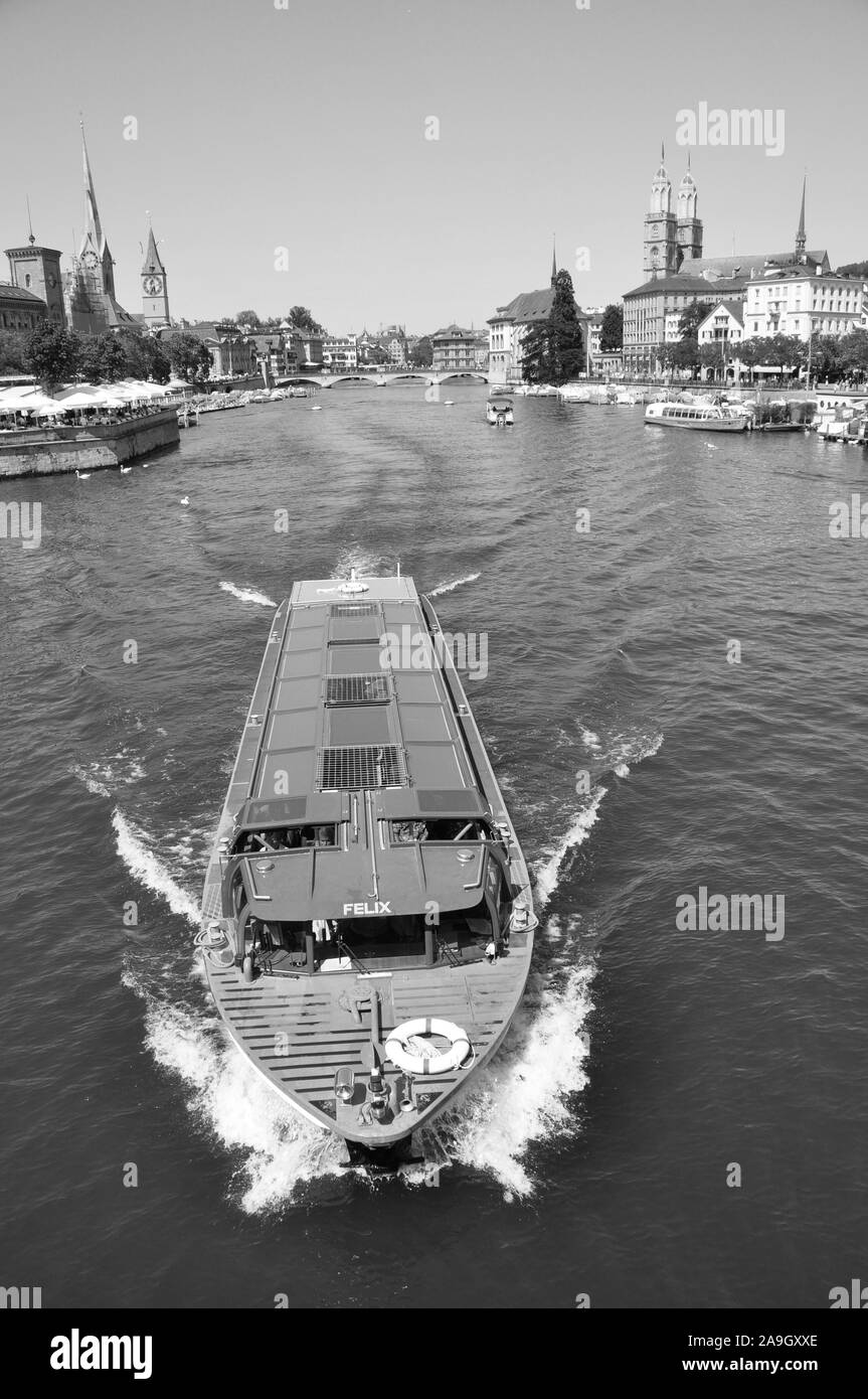 Zürich est depuis des années parmi les cinq villes autour du monde avec le plus haut niveau de vie, mais aussi l'une des villes les plus expensiv Banque D'Images