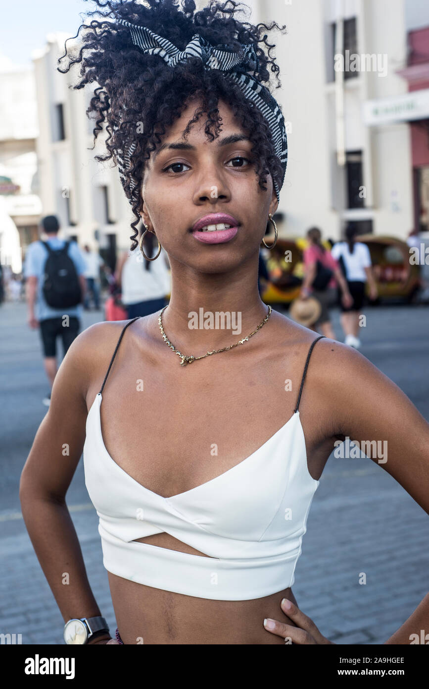 Femmes Cubaines Banque De Photographies Et D Images à Haute Résolution Alamy