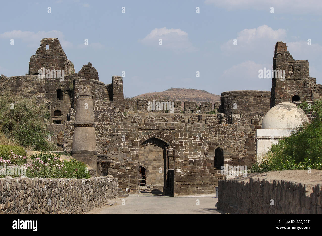 Vue intérieure de porte d'entrée du fort Devgiri ou Fort Daulatabad, Daulatabad, Aurangabad, Maharashtra Banque D'Images