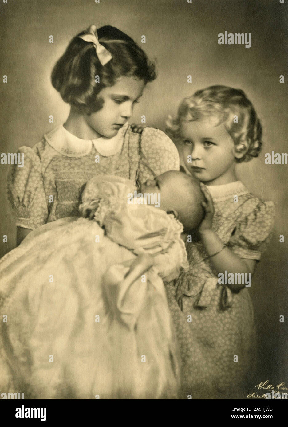 Princesses Maria Pia et Maria Gabriella, et le Prince Victor-Emmanuel de Savoie Banque D'Images