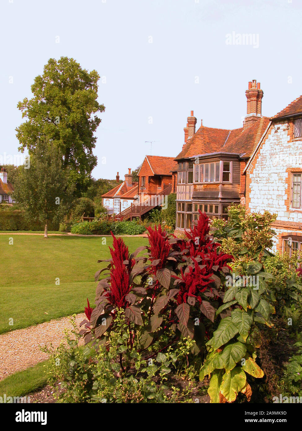 Le jardin de Gilbert White's house, l se réveille, à Selborne, Hampshire, Royaume-Uni Banque D'Images