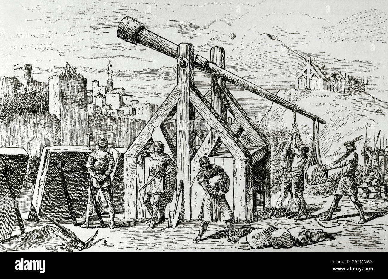 Machine de Guerre médiévale. Catapulte. Machine à mouvement parabolique, utilisée pour lancer des projectiles à grande distance. La gravure. Museo Militar, 1883. Banque D'Images