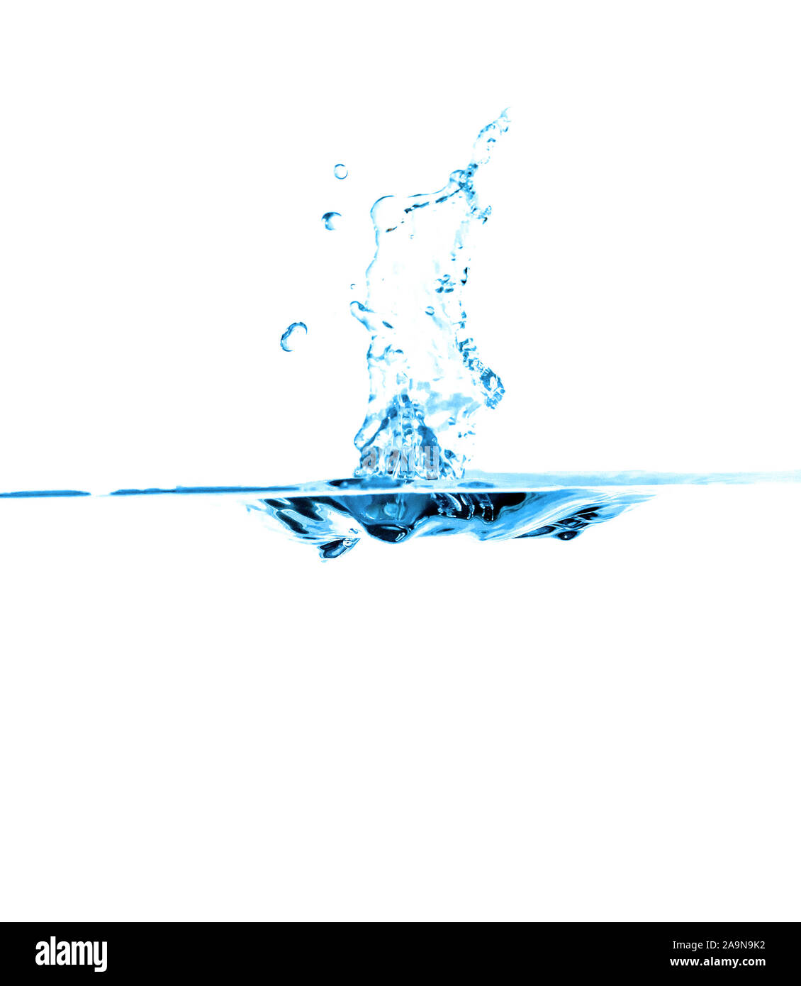 Les éclaboussures d'eau et d'abandon sur fond blanc Banque D'Images