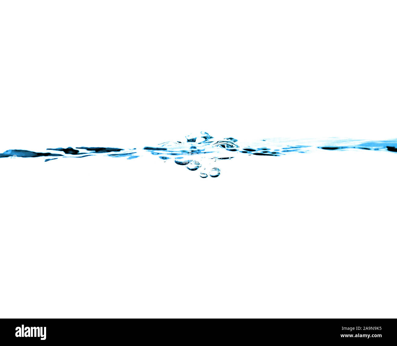 Les éclaboussures d'eau et d'abandon sur fond blanc Banque D'Images