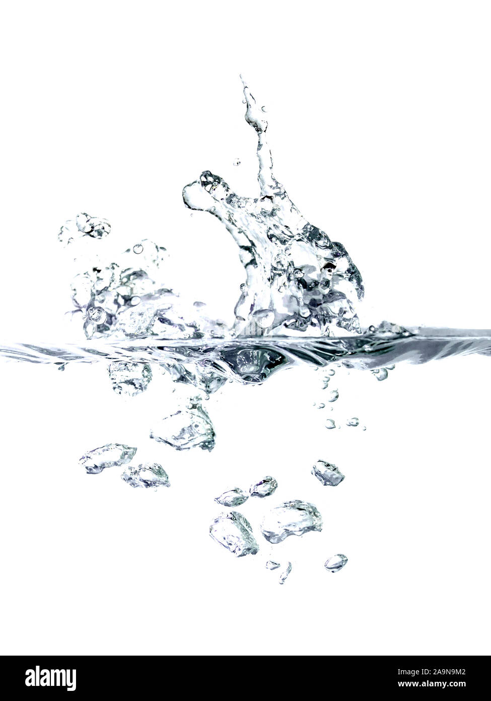 Les éclaboussures d'eau et d'abandon sur fond blanc Banque D'Images