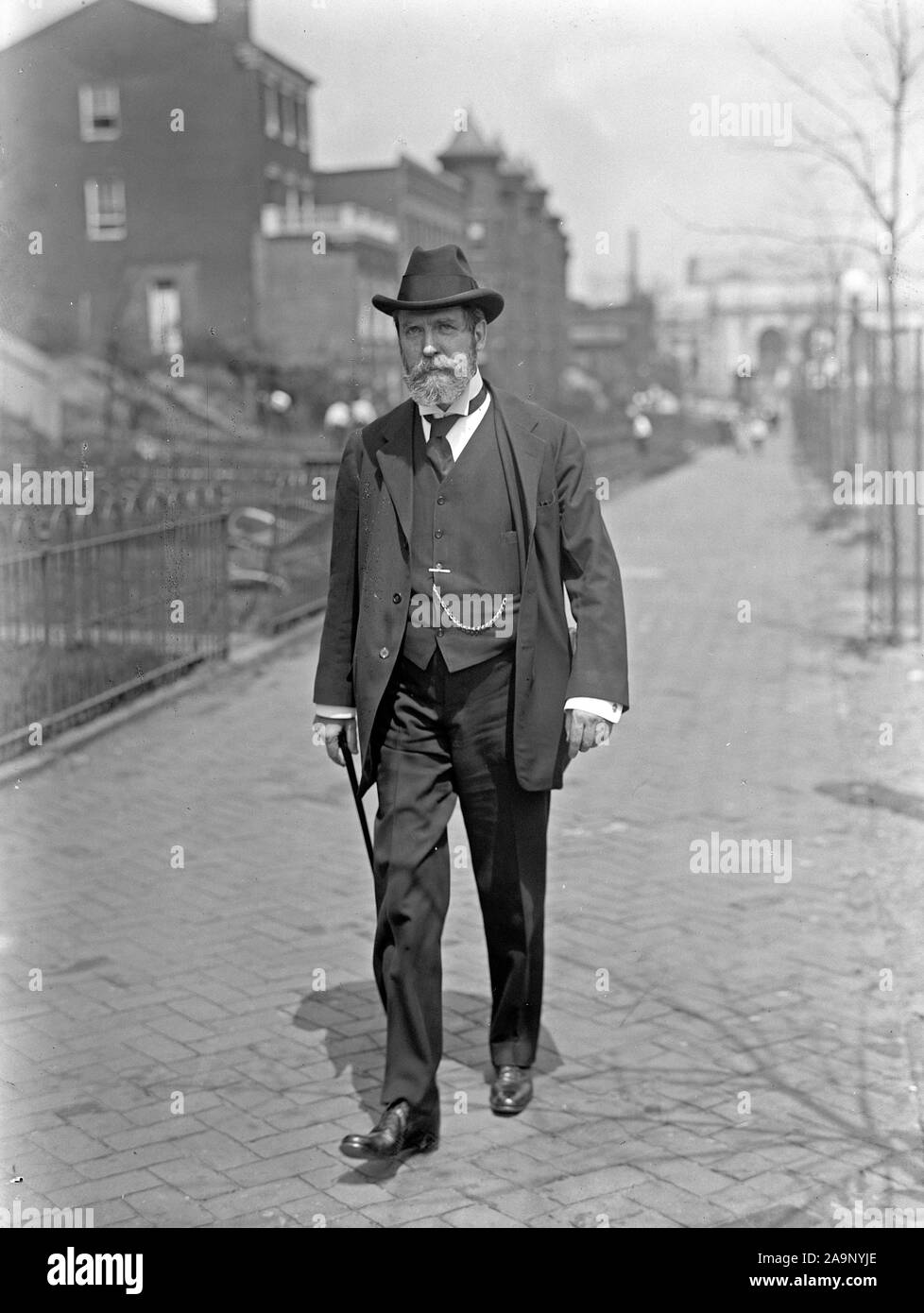 Début des années 1900 Photos - Charles Evans Hughes, 1862-1948, à quelques pas de Union Station, Washington, D.C. ca. 1913-1917 Banque D'Images