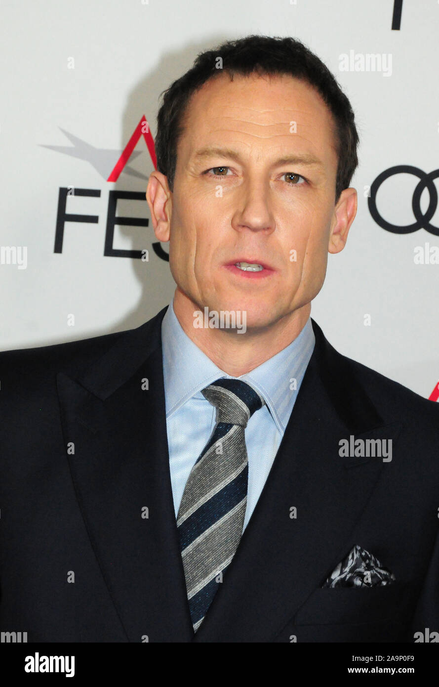Hollywood, Californie, USA 16 novembre 2019 Acteur Tobias Menzies participe à Festival de 2019 présenté par Audi 'la Couronne" et projection de Gala hommage à Peter Morgan le 16 novembre 2019 au Théâtre chinois de Grauman à Hollywood, Californie, USA. Photo de Barry King/Alamy Live News Banque D'Images