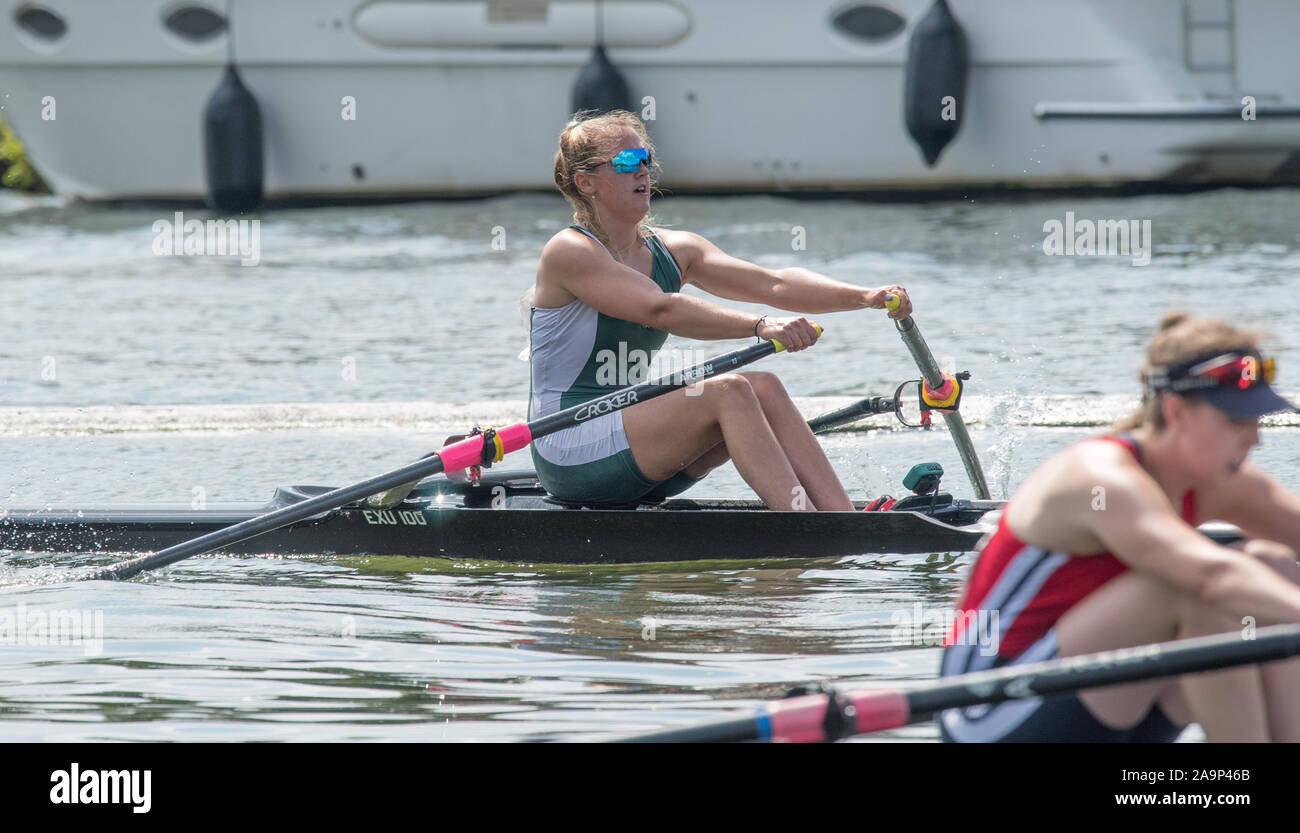 Henley. Berks, Royaume-Uni. Phoebe Campbell. Université d'Exeter. JW1X. remportant la finale au Henley 2017' féministe de la régate. De l'aviron sur Henley, portée. Tamise. Dimanche 18/06/2017 [crédit obligatoire Peter SPURRIER/Intersport Images] Banque D'Images