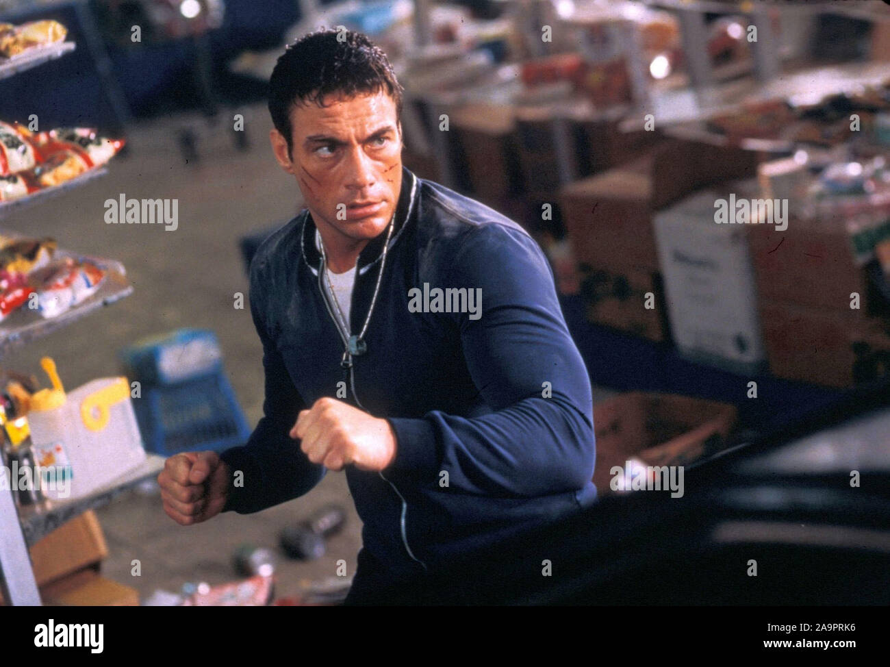 JEAN-CLAUDE VAN DAMME dans KNOCK OFF (1998), réalisé par Tsui Hark. Credit : FILMWORKSHOP COMPANY LTD. / Album Banque D'Images