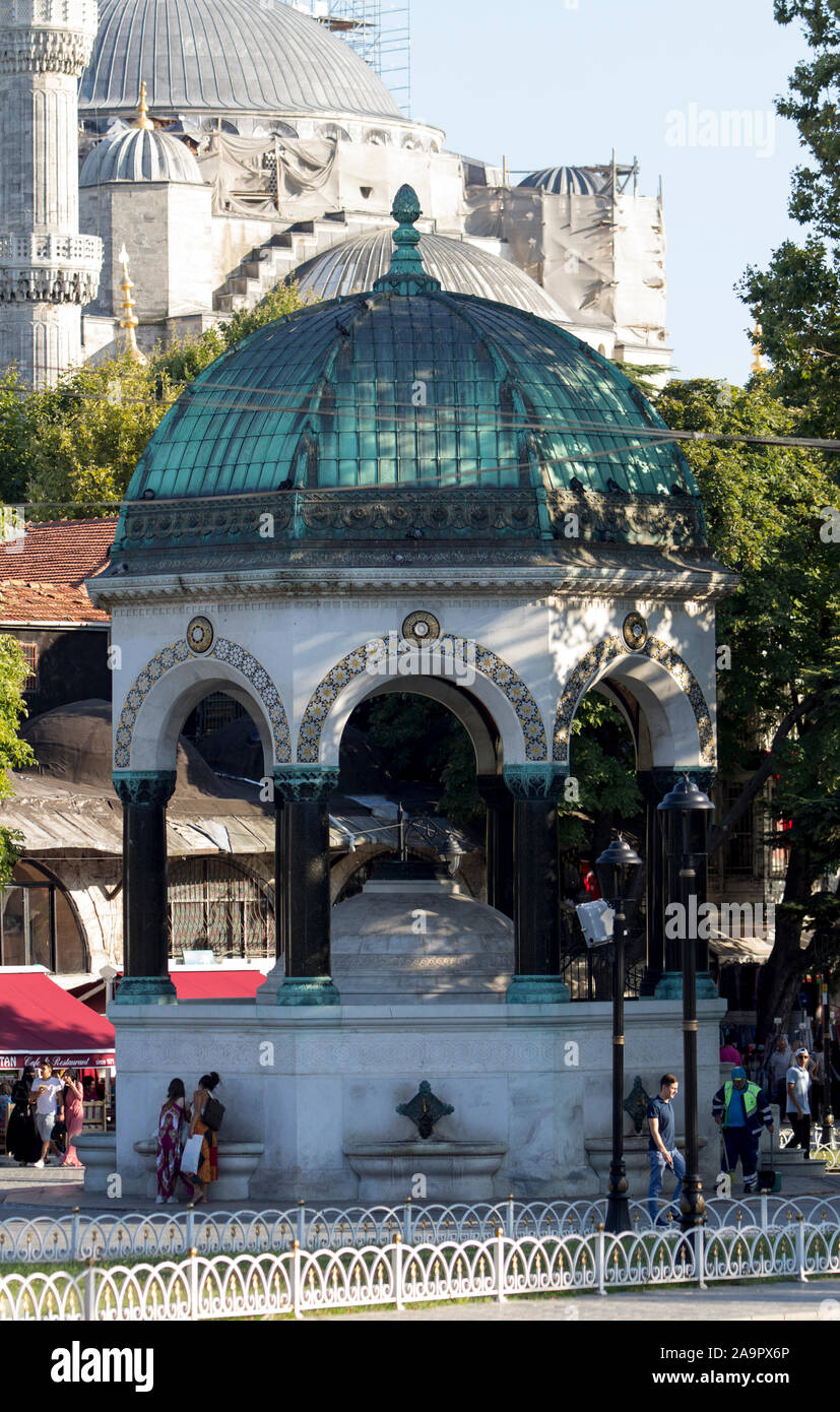 Sultanahmet, Istanbul, Turquie le 5 août, 2019 : Fontaine allemande, à partir de la fin du 19ème siècle pour commémorer l'empereur Guillaume II. Banque D'Images