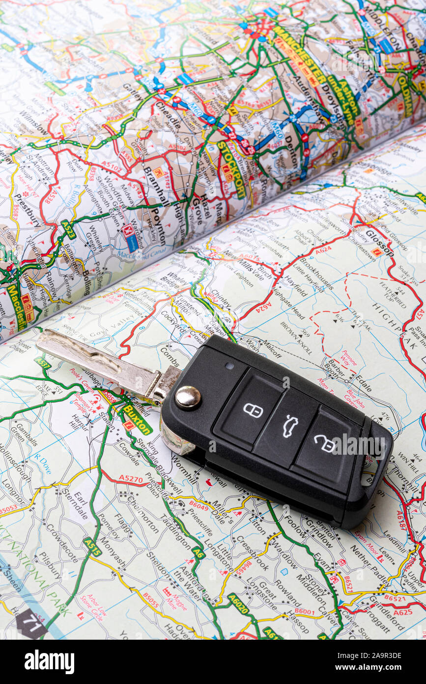 Cle De Voiture Portant Sur Une Carte Routiere Ou D Atlas Photo Stock Alamy Cle De Voiture Portant Sur Une Carte Routiere Ou D Atlas Photo Stock Alamy