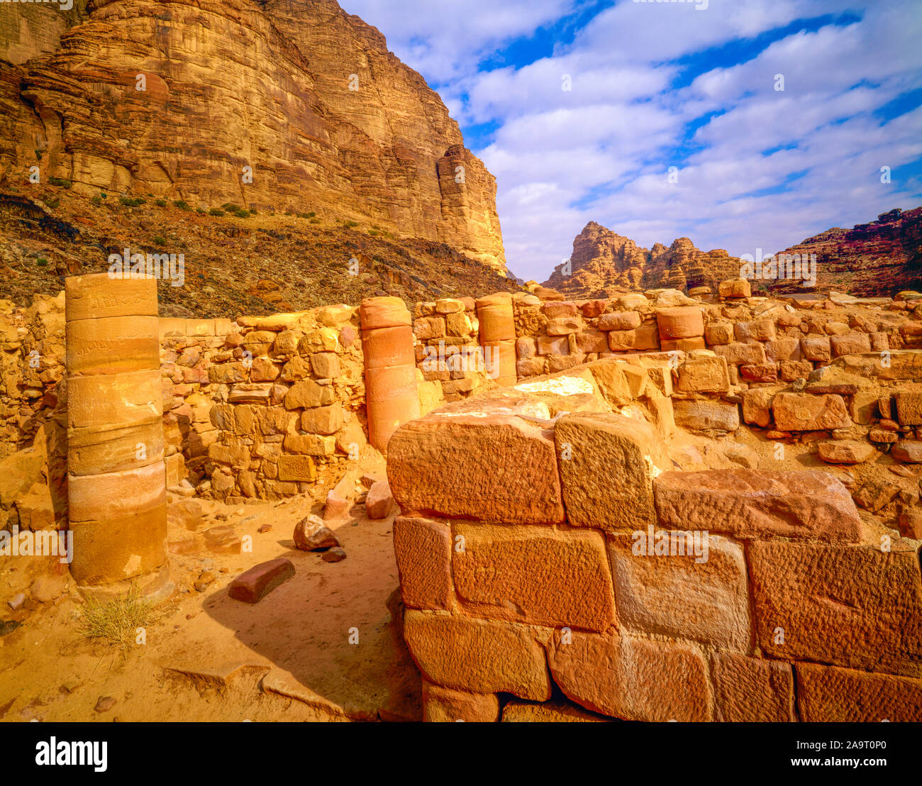 Nabataen ruines du temple, Wadi Rum, Jordanie, deux mille ans d'anciennes ruines Jebel Rum Banque D'Images